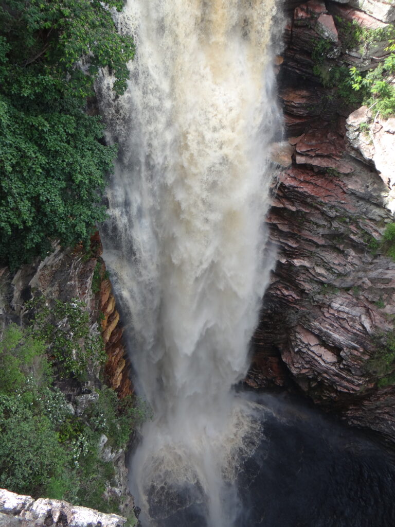 cachoeira do buracao