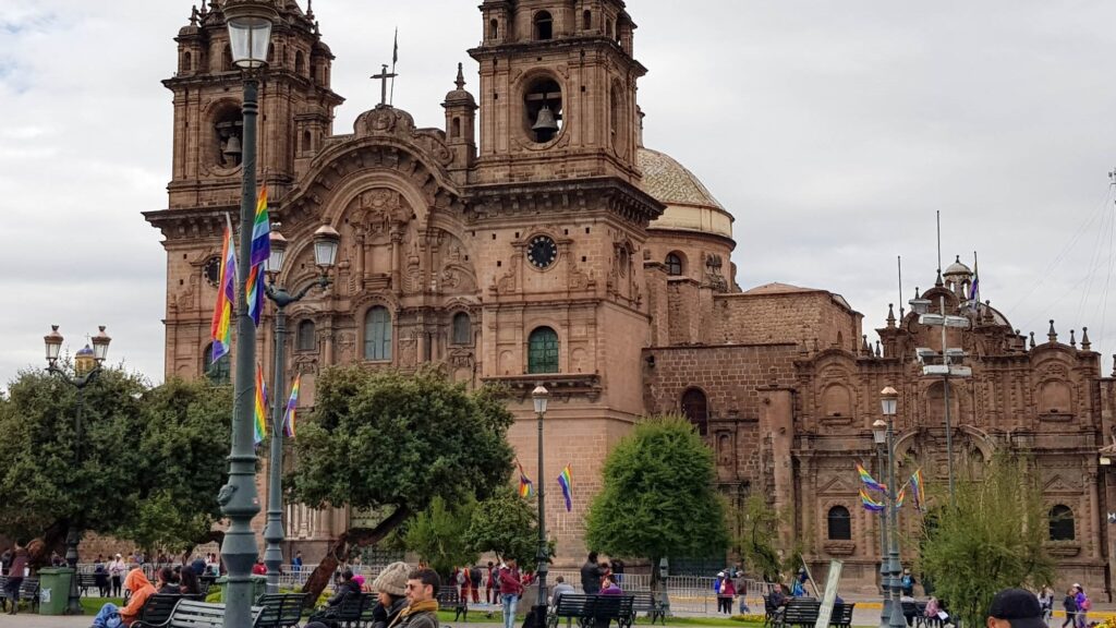 plaza de armas, cusco, peru